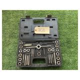 TAP AND DIE SET