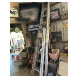 (2) ALUMINUM LADDERS 6