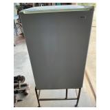 SMALL FREEZER WITH STAND