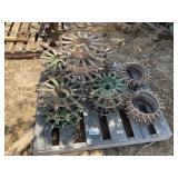 METAL WHEELS FOR PLANTER