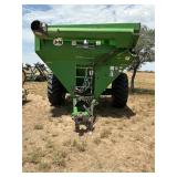 J&M 750 BUSHEL GRAIN CART