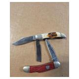 2 pocket knives