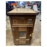 Montgomery Ward Incubator