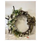 Reef with floral and bow