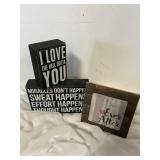 Hanging or standing wall decor