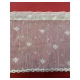 Heritage lace, Bee design valance