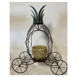 Pineapple planter