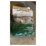 Diamond dog food, 40 pound bag