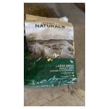 Diamond Dog food, 40 pound bag