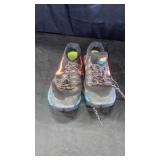 Nikes womenï¿½s shoes size 10.5