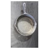 Cast iron skillet