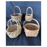 Small Baskets. Qty 4.