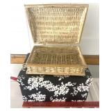 Bk & Wh flowered box & basket