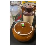 Stoneware and cookie jar