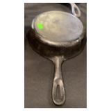 Wagner #5 cast iron skillet