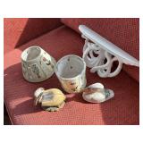 Wall shelf, duck figurines candle holder