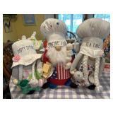 3 tall gnomes
