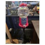 Gumball machine, no key