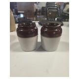 2 Vintage stoneware crocks