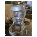 Petmate pet feeder