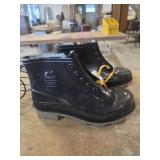 Brand new Size 8 onguard steel toe rubber boots