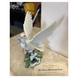 2000 Lenox ceramic dove in box