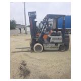 Komatsu 25 Forklift with sideshift