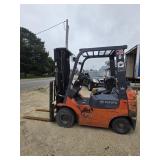 Toyota Forklift with sideshift