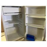 Kenmore compact dorm refrigerator