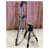 2 tripods