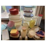 Tupperware lot