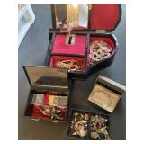 Jewelry boxes with contents