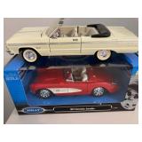 Two die cast cars 1:24