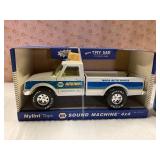 NYLINT 4x4 truck