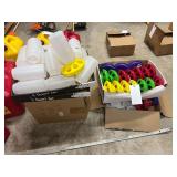 (1) 1 Quart Chicken Feeder/Water with Base