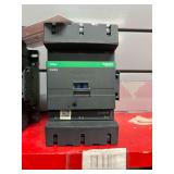 Schneider Electric Contactor 150A, 480V, 100HP