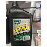 (9) 1 Quart Bar & Chain Oil