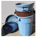 3 Trashcans and Lids