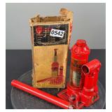 On Guard Hydraulic Jack (1 1/2 Ton)