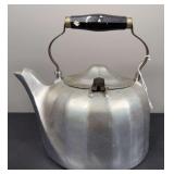 WagnerWare Colonial Tea Kettle 6 QTS 108C