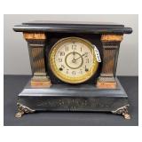 (1) Vintage Mantle Clock