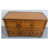 Lane Cedar Chest With Drawer