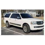 2011  LINCOLN  Navigator
