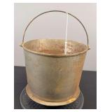 “Wagner” 8 Pot Cast Iron Kettle