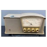 Vintage Motorola AM/FM Radio