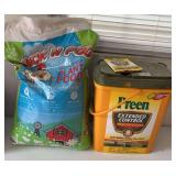 New Preen and New Chicken Poop:)