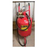 Central Pneumatic 40 lb. Abrasive Blaster
