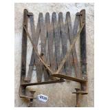 Model A/T Luggage Rack