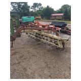 NEW HOLLAND 256 HAY RAKE