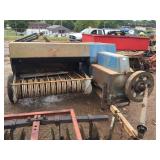 FORD 530 SQUARE BALER